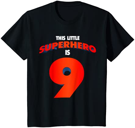 キッズ このリトルスーパーヒーローは9歳のヒーロー9歳の誕生日です Tシャツ
